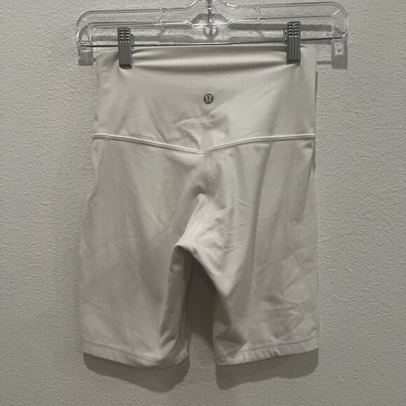 LULULEMON Align White High-Rise Short 8" Size 4 Retail $70 - Picture 4 of 10